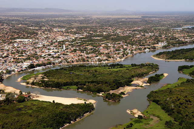 CÁCERES E O RIO PARAGUAI - MATO GROSSO