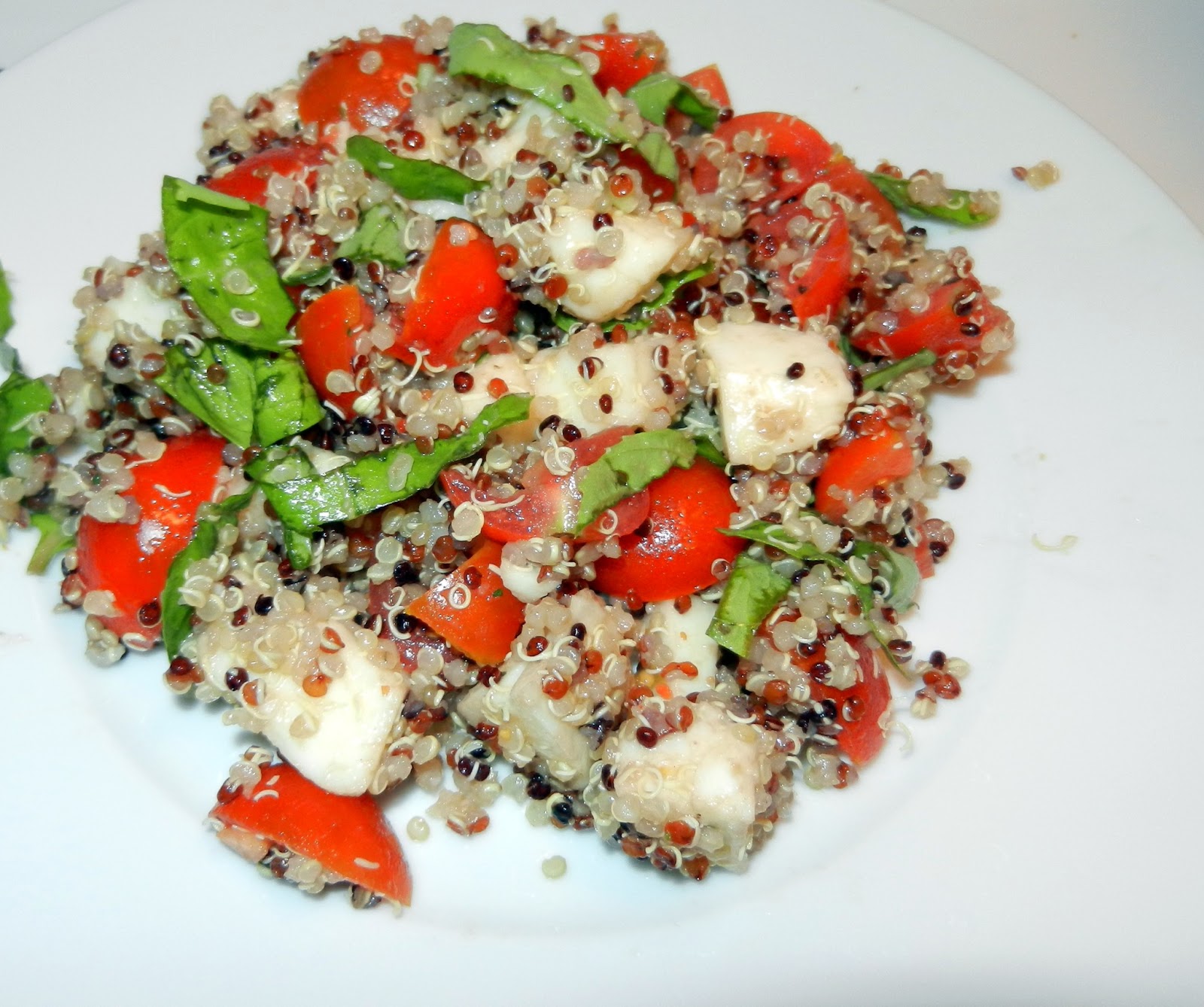 Balsamic Tomato, Basil & Mozzarella Quinoa Salad
