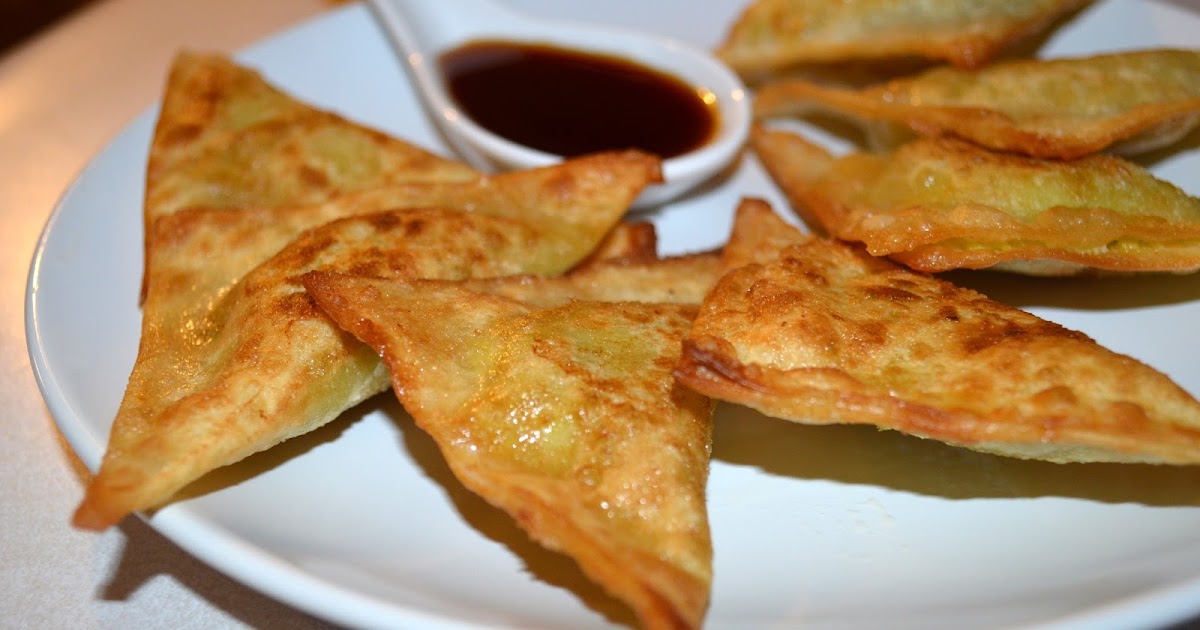 the Experimental Spoon Avocado Cream Cheese Wontons