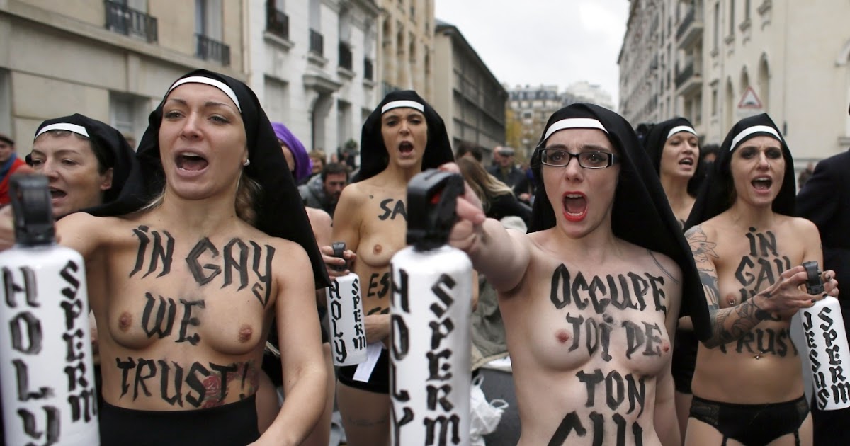 FEMEN - Sextremists in Action ... 