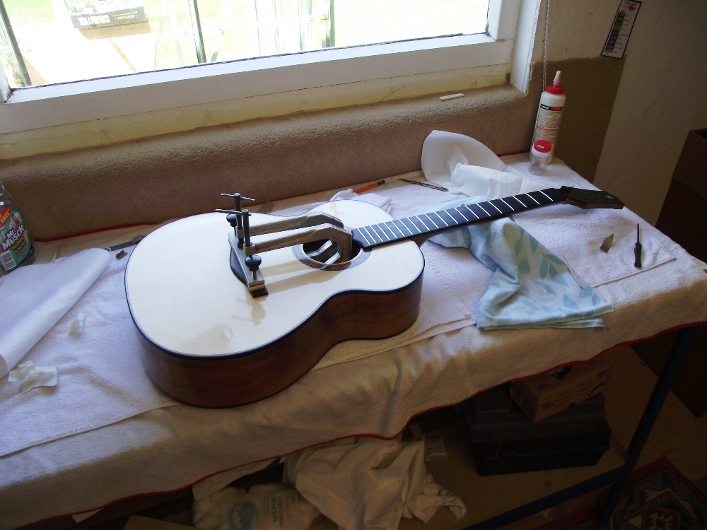 A Luthier's Blog Fitting a mandolin neck... and more!