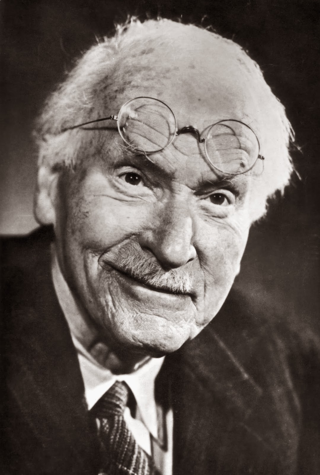 La Caja de Pandora: CARL GUSTAV JUNG: EL INCONSCIENTE COLECTIVO Y LOS