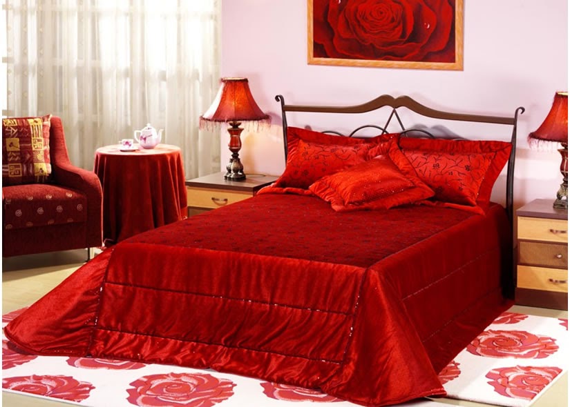 pinkhouse Kırmızı yatak örtüsü