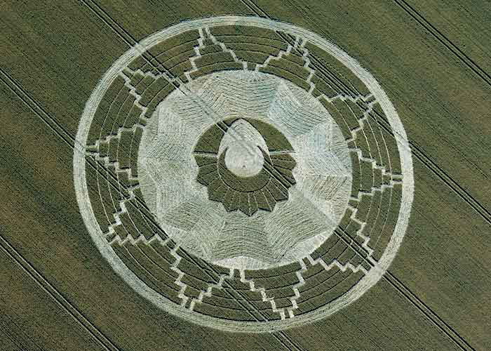 Círculos de las cosechas 20120610+crop+circle+triple+8