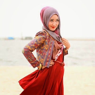 Trend Baju Muslim Terbaru ala Dian Pelangi Trend baju muslim terbaru ala Dian Pelangi Trend Baju Muslim Terbaru ala Dian Pelangi