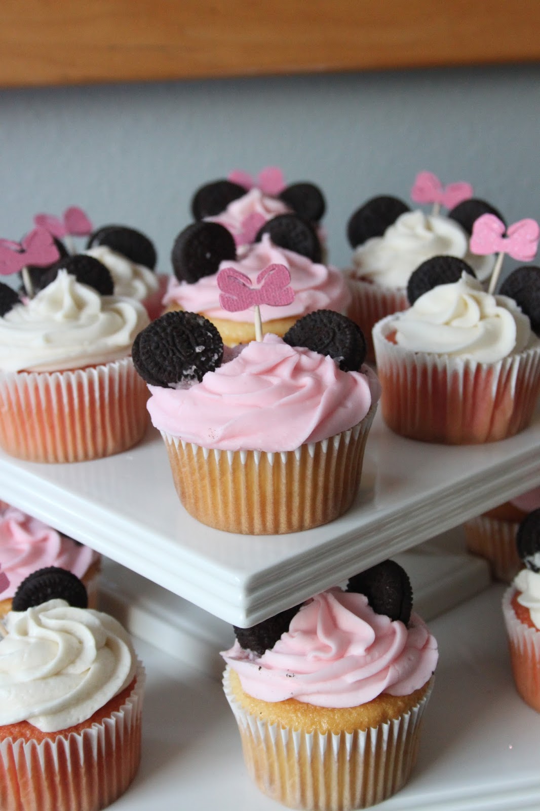 The Hazzardous Housewife Minnie Mouse Birthday Party!