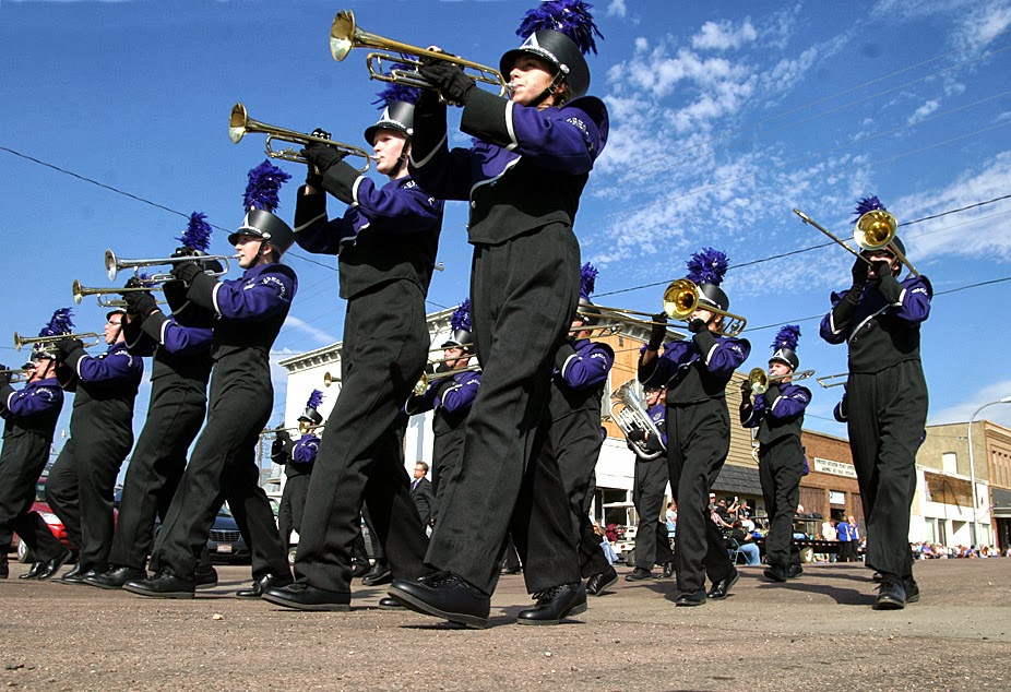 Hutchinson Herald, Menno, South Dakota October 2, 2013 Menno Band Day
