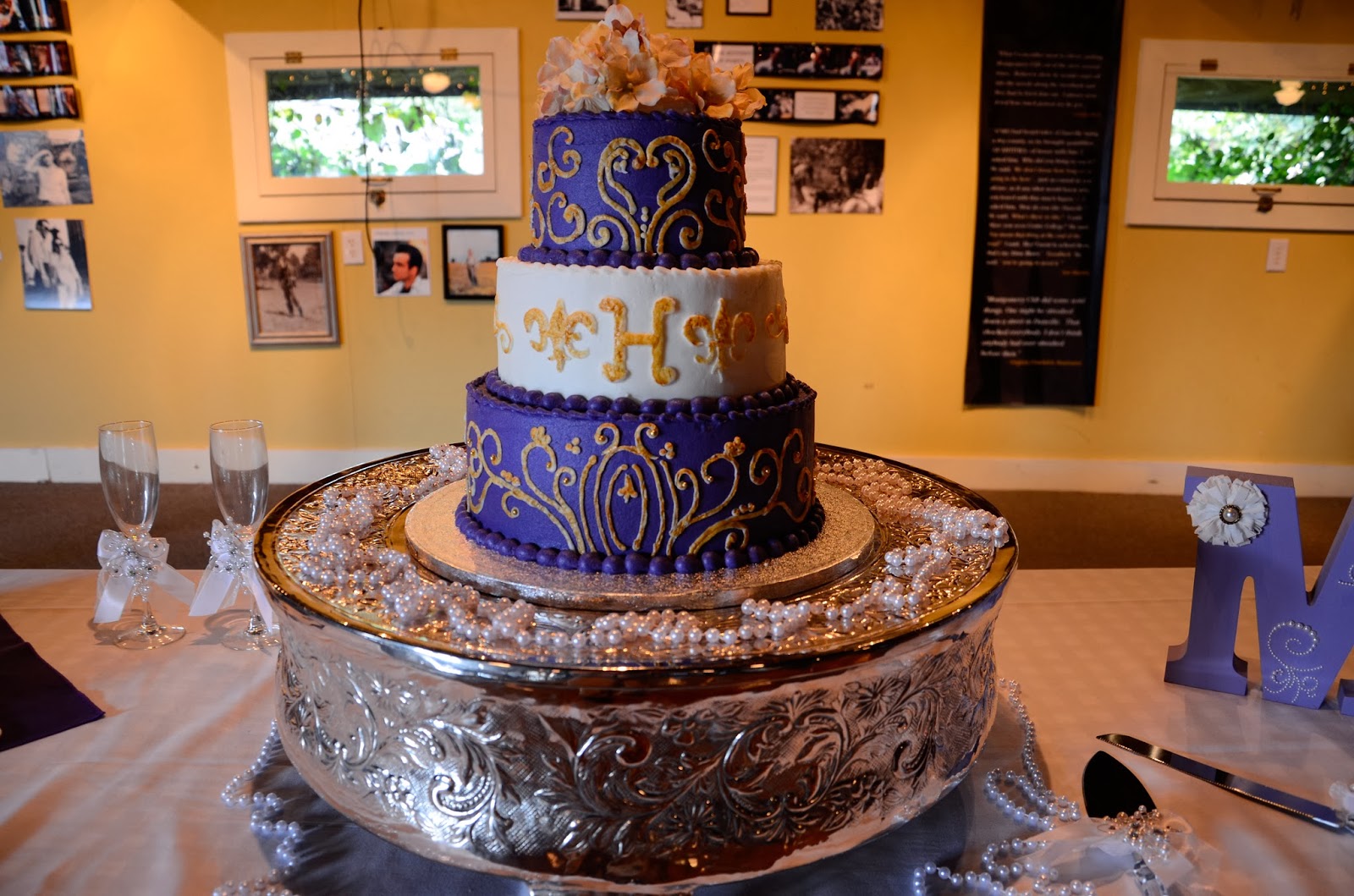 The Working Housewife The Cakes and Table Decor