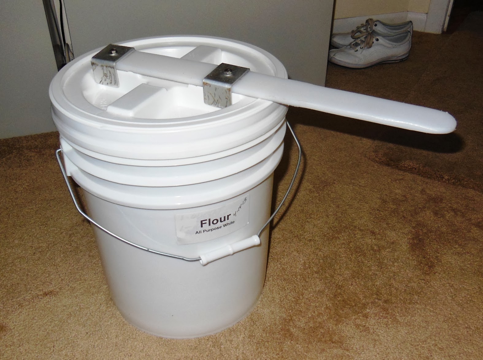 Living Prepared Gamma Seal Lid Opener