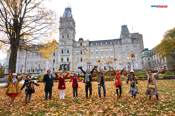 [Image: emmongchomuathu_02.jpg]