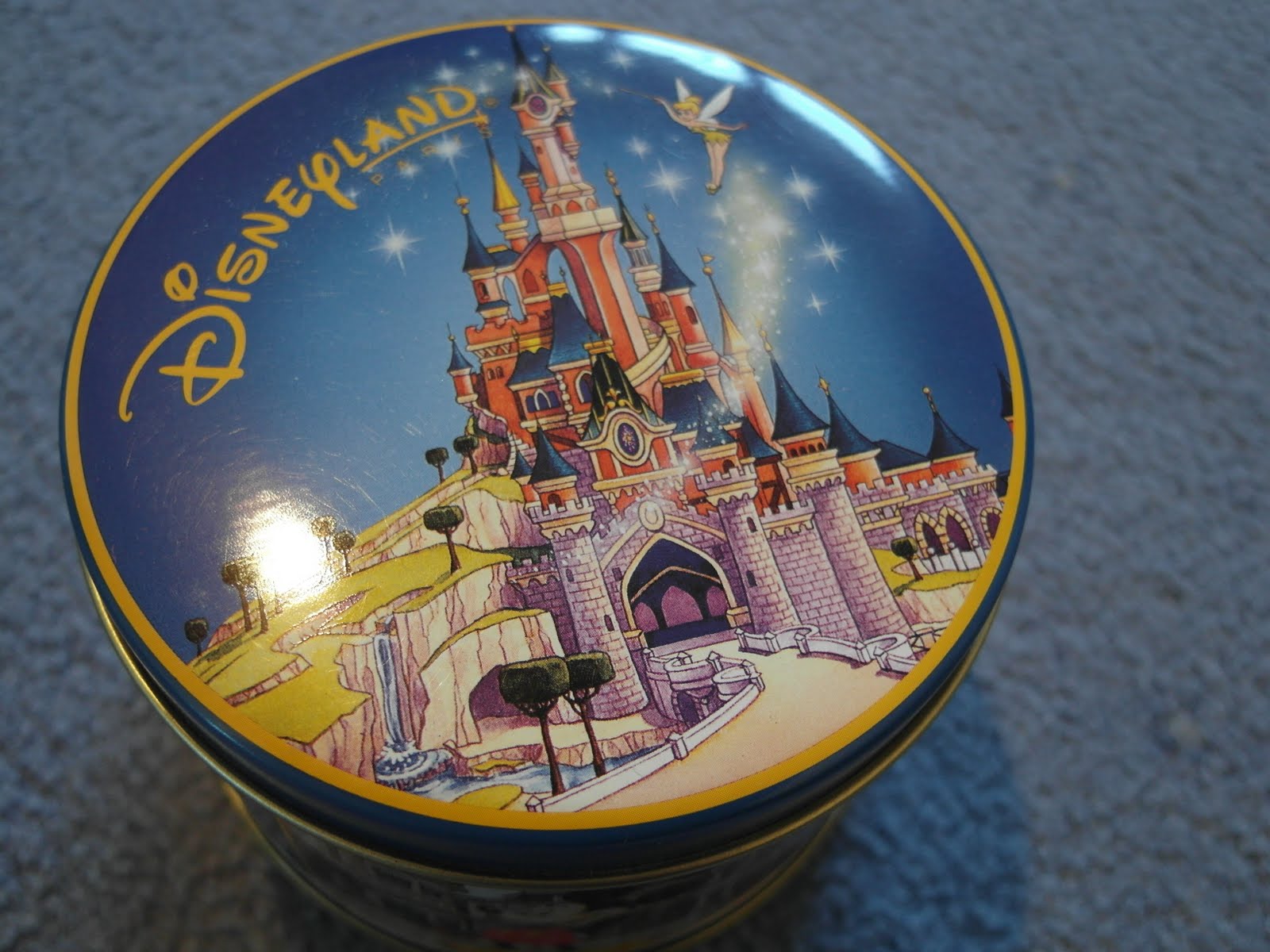 Mandas Disney Blog Disneyland Paris Souvenir Tin