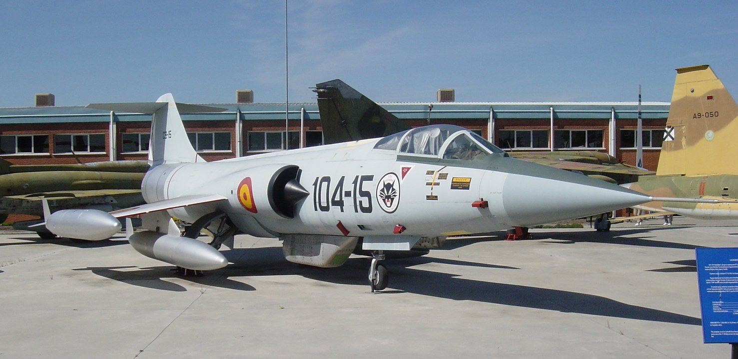 AVION+CAZA+LOCKHEED+F-104+STARFIGHTER+(r