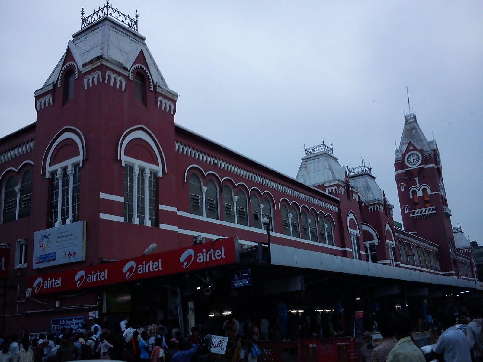 sLicEd InTo LifE! Chennai central...