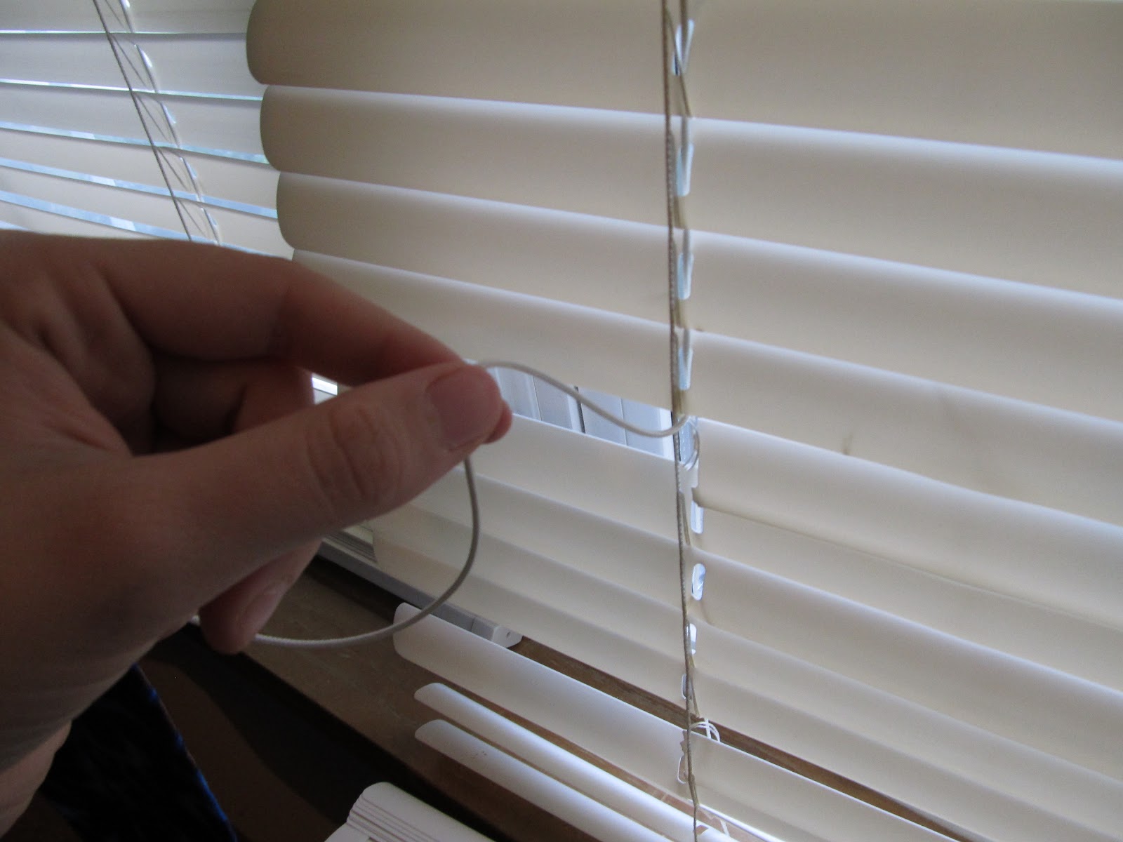 How To Fix Broken Slats On Blinds at Jackie blog