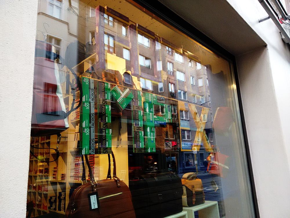 Women and Dreams Camera Shops in Berlin