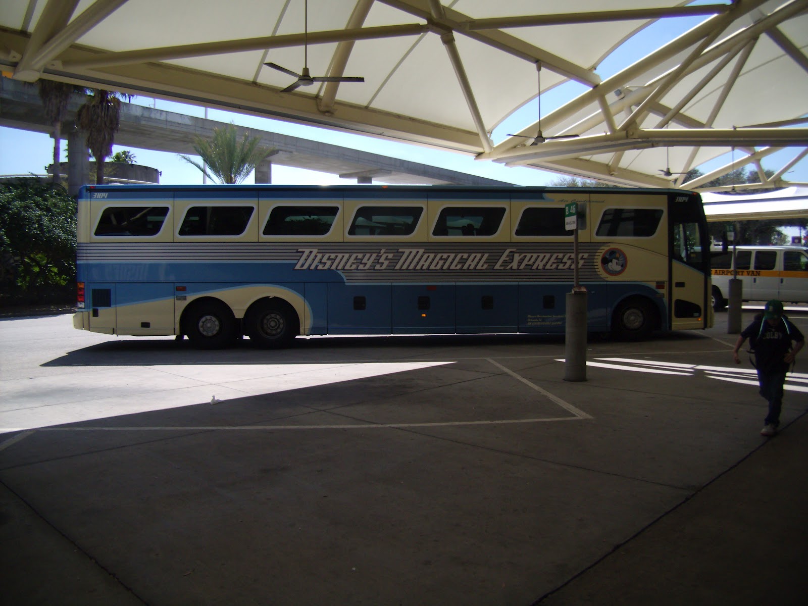 Williams Family American Airlines Offers Baggage Delivery Service