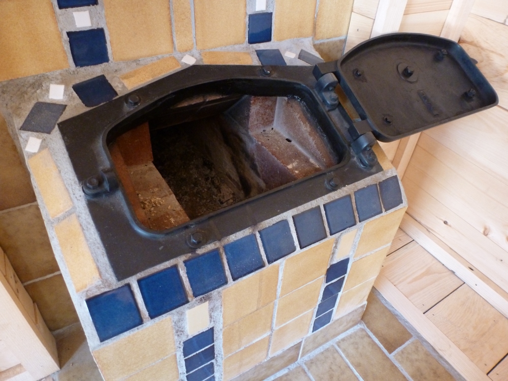 Ben's Natural Building Rocket Mass Heater Design/Build Earth