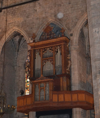 El orgáno actual no es el original. Se construyó en 1741