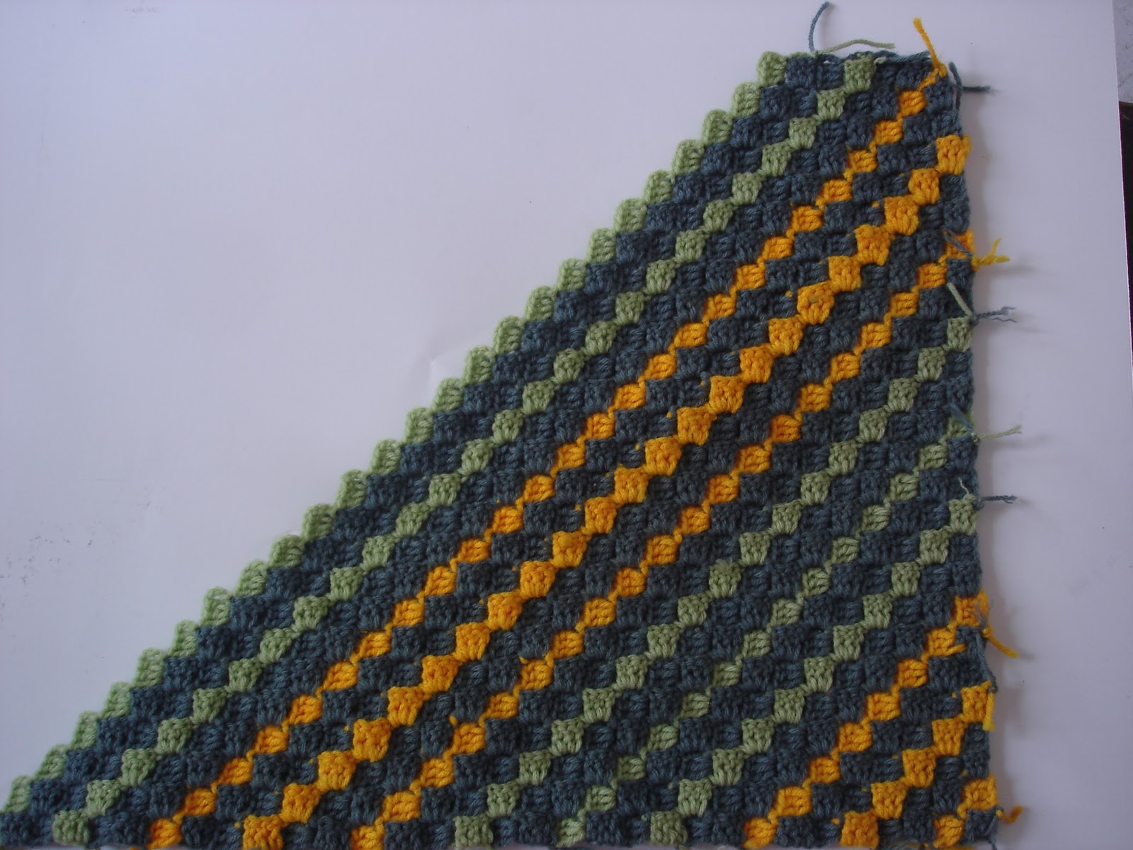 The Lazy Hobbyhopper How to crochet diagonally Crochet diagonal box