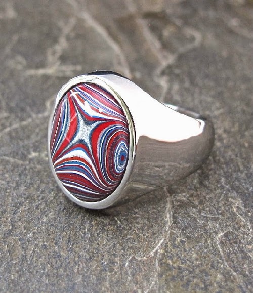 08-Cindy-Dempsey-Motor-Agate-Fordite-Paint-Jewellery-www-designstack-co
