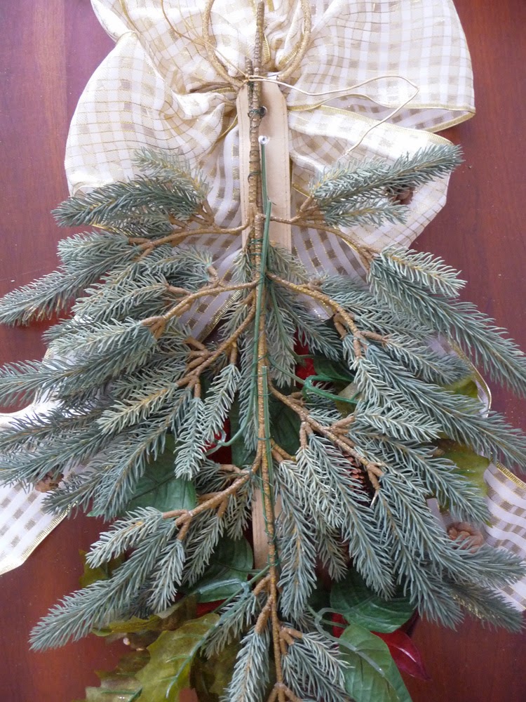 The Wool -N- Button: Recycled Christmas Decorations- Sleigh Bells