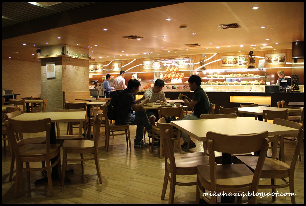 mikahaziq: Marina Bay Sands Halal Food Court