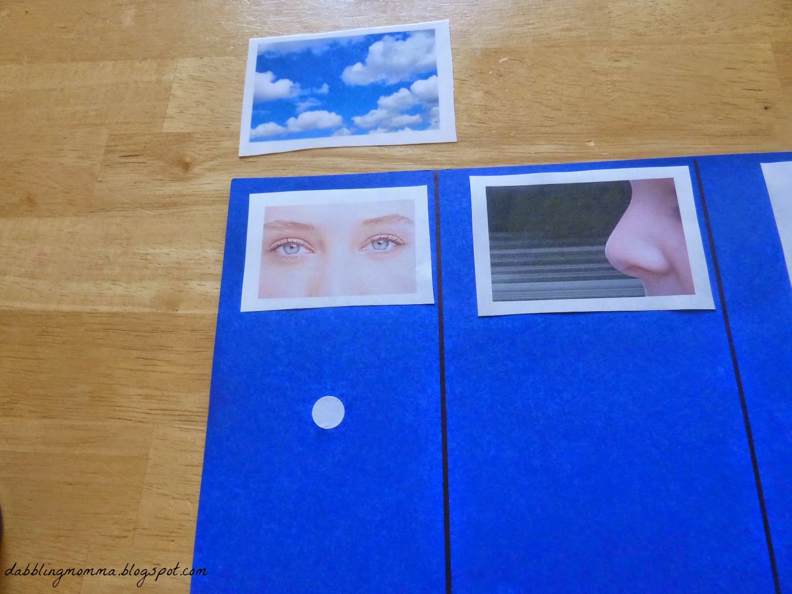 Dabblingmomma: Learning About Our 5 Senses