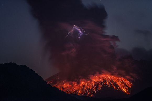 Martin Rietze fotografia erupção vulcão lava fogo raios fúria natureza