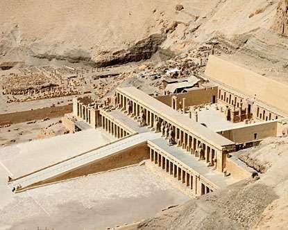 Ini Dia Kompleks Makam Para Raja Mesir Kuno [ www.BlogApaAja.com ]