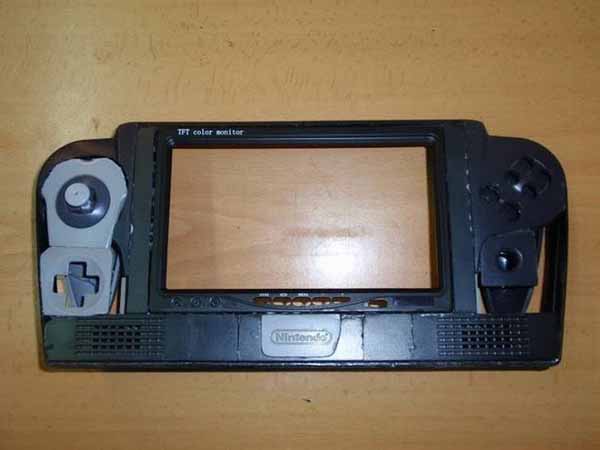 Nintendo 64 (N64) Handheld Console (73 pics) Nintendo+64+%2528N64%2529+Handheld+Console37 Nintendo 64 (N64) Handheld Console (73 pics)