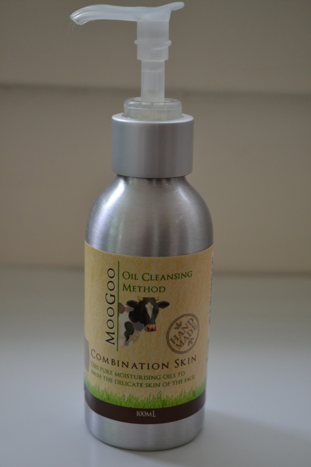 Bottled Beauty MooGoo "Oil Cleansing Method" Review Combination Skin