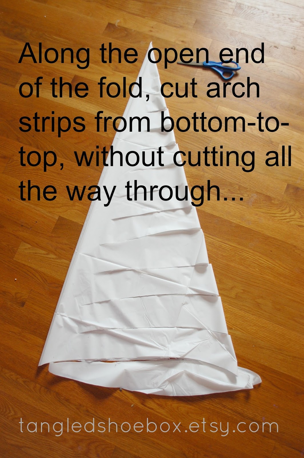 tangled shoebox DIY Spider  (Dollar Tree Round Tablecloth)