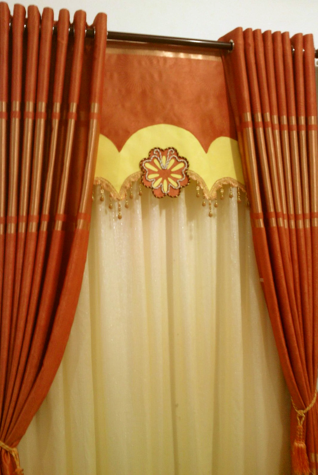 Model Gorden Minimalis Warna Orange Gambar Desain Rumah Minimalis