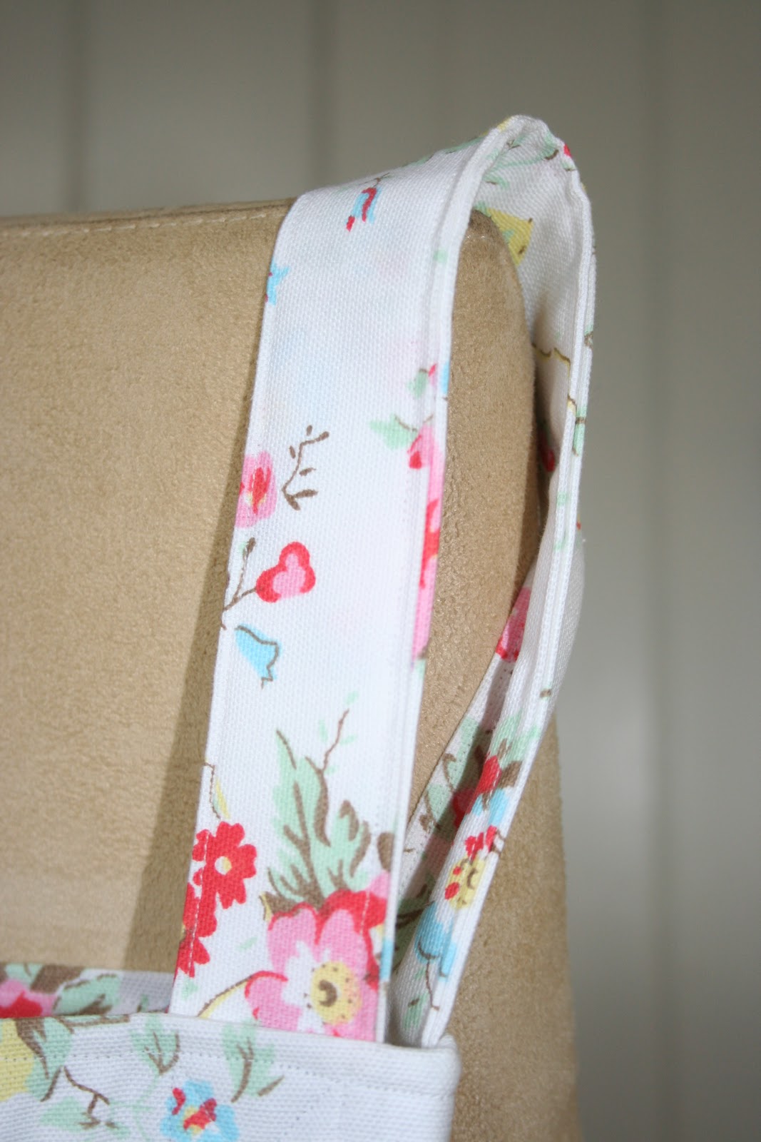 redneedle sewing Handmade Monday Tote Bag for a Wheelchair