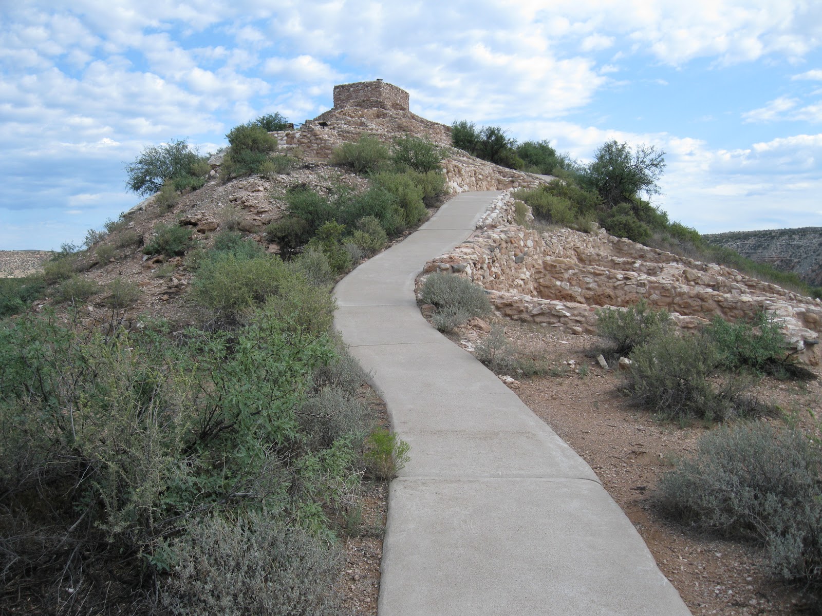 Four Corners HikesNavajo Nation Tuzigoot National Monument Trail
