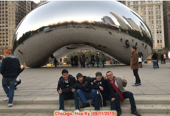 [Image: khach-my-2.PNG]