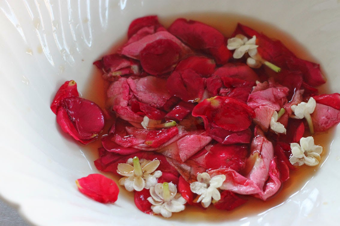 tend Rose petal and jasmine flower jam