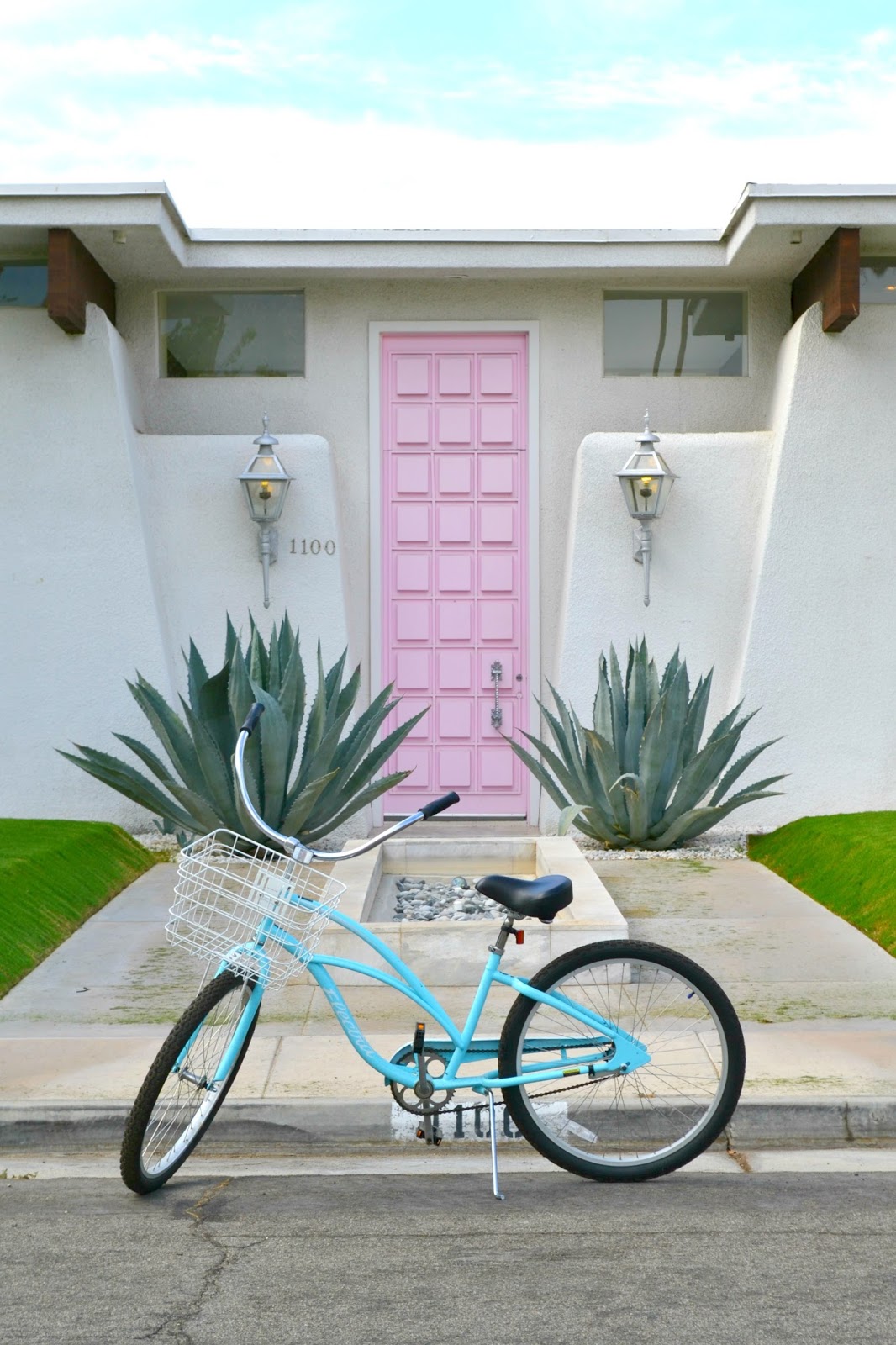 That Pink Door The Parker Must See S In Palm Springs