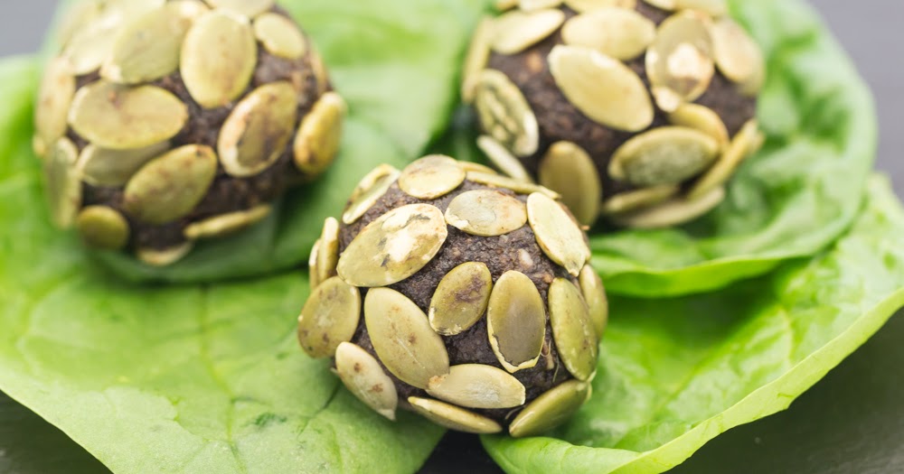 Spinach Pumpkin Seed Energy Balls