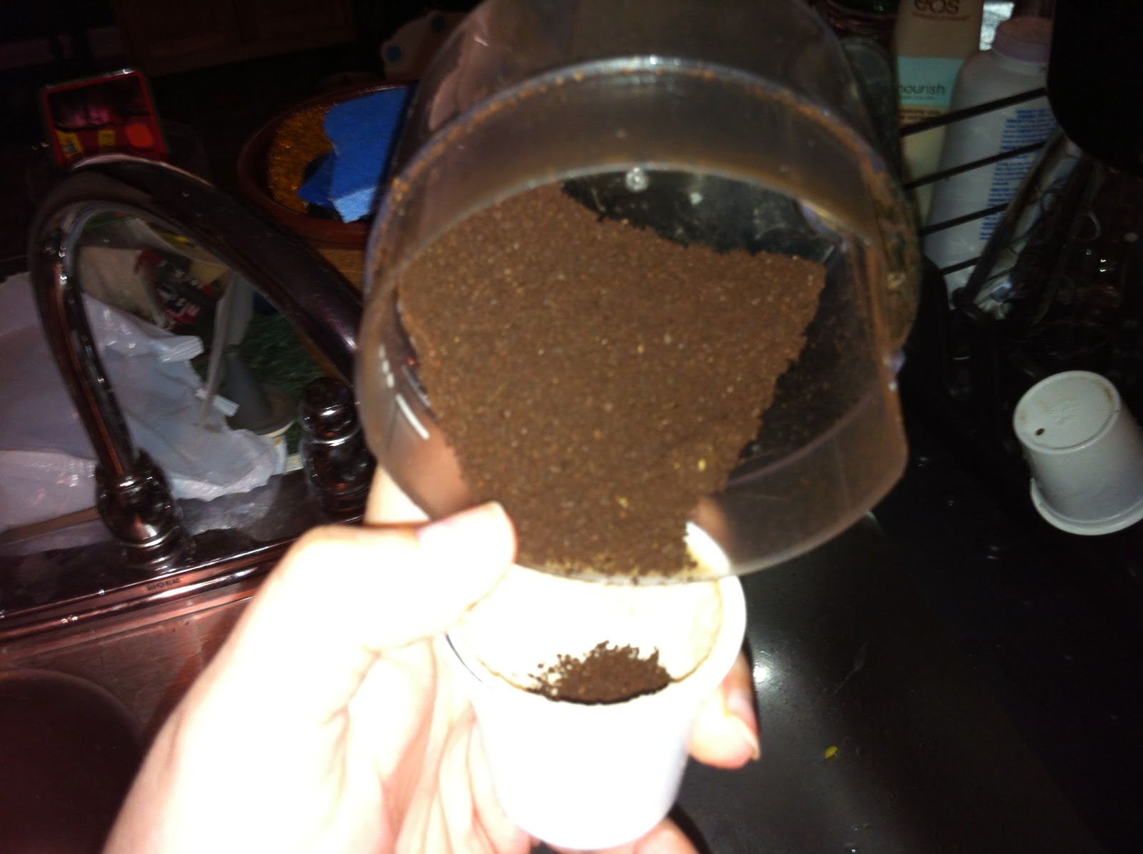 Easy Ways To Save Money While Using Things Around Your House! How to