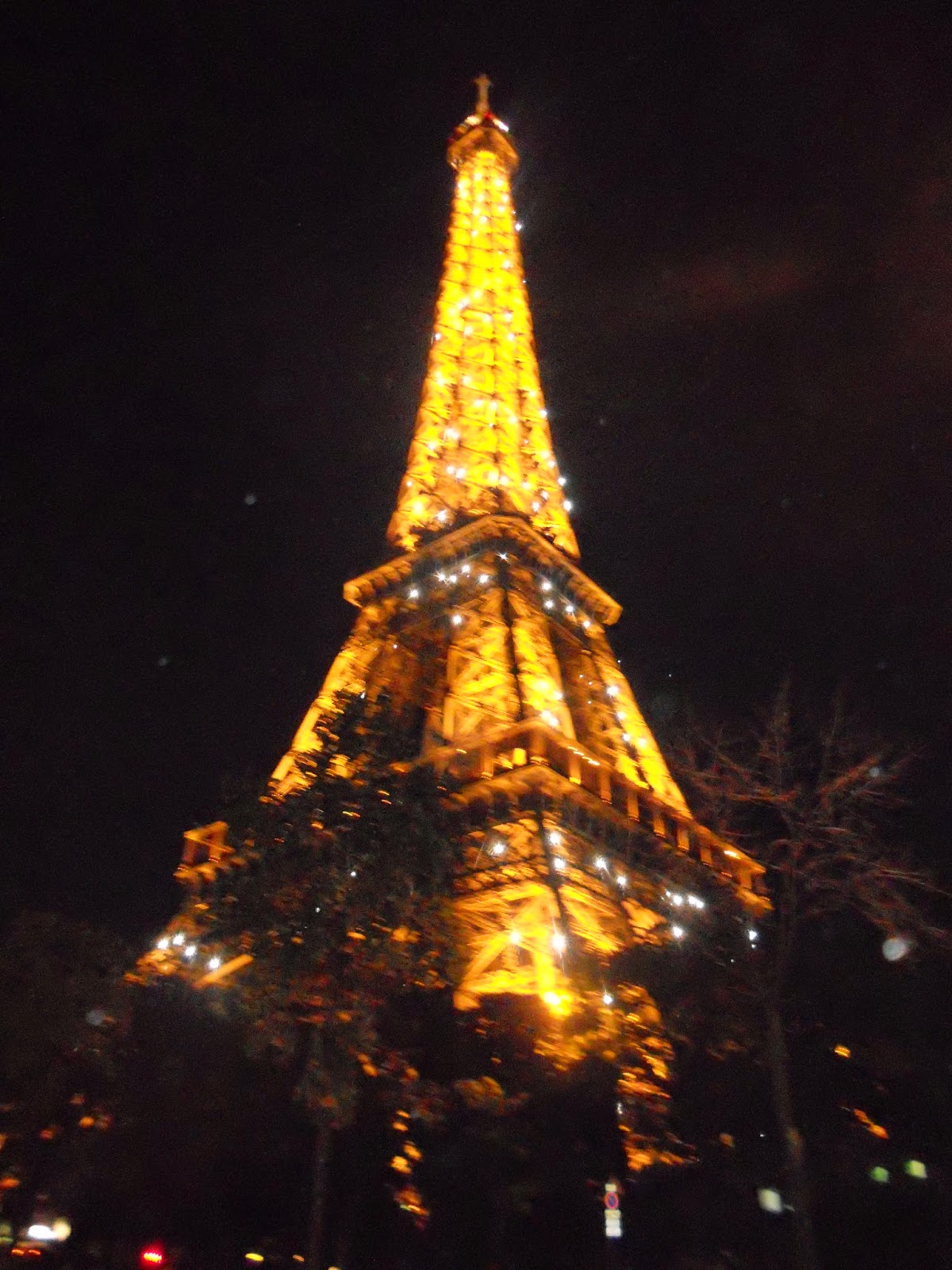 the beauty breakdown morgansbbd paris france study abroad travel eiffel tower