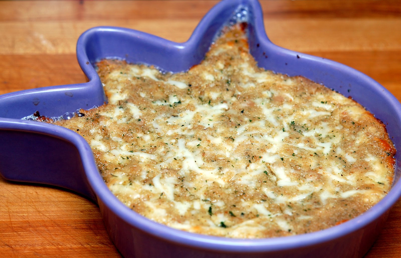 SCRUMPTIOUS BAKED CLAM DIP! Hugs and Cookies XOXO