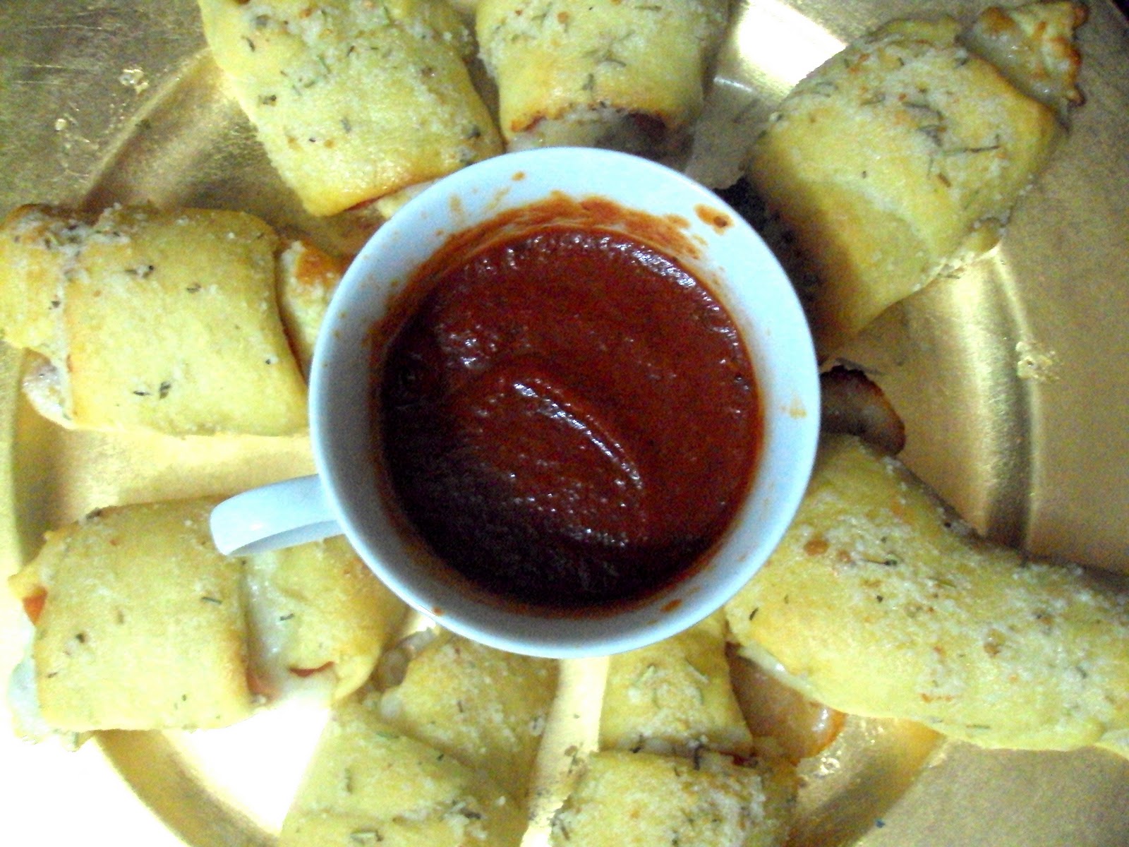 The Gab Housewife Chronicles Mozzarella & Pepperoni Rolls