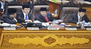 Hasil rapat kenaikan BBM video youtube ricuh kenaikan BBM tidak jadi naik