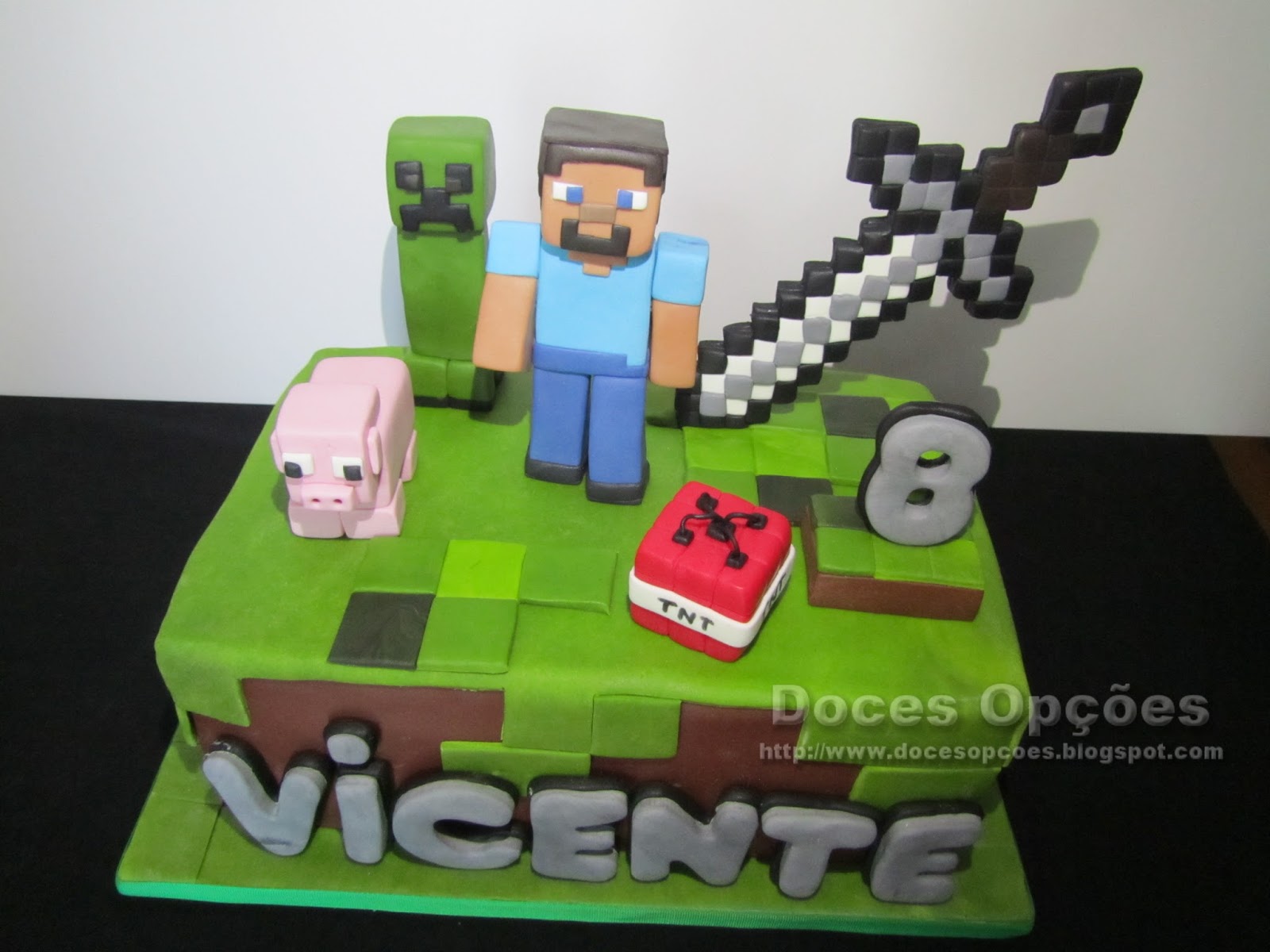 Doce gula - Bolo Minecraft para o Murilo comemorar seus 8
