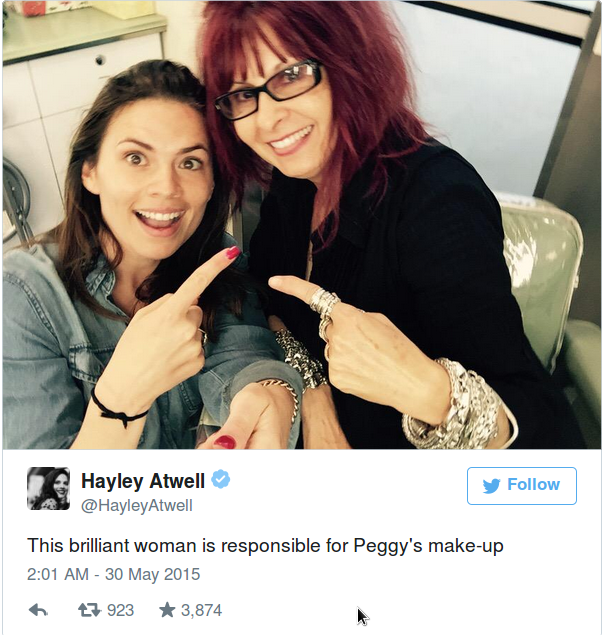 А вот кто отвечает за мейкап Пегги.