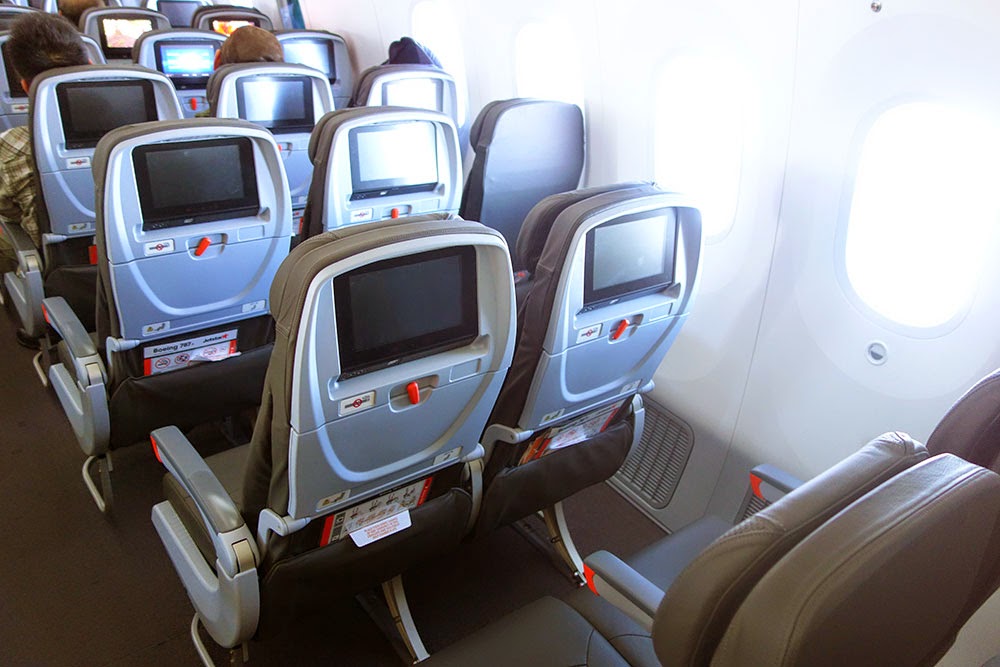 Jetstar's 787 Dreamliner. Fly with Dinh.