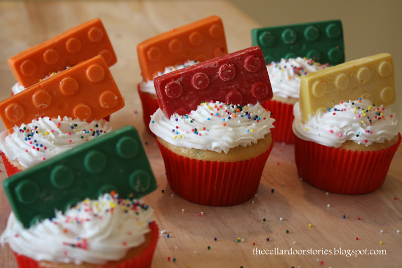 Easy Lego Cupcakes