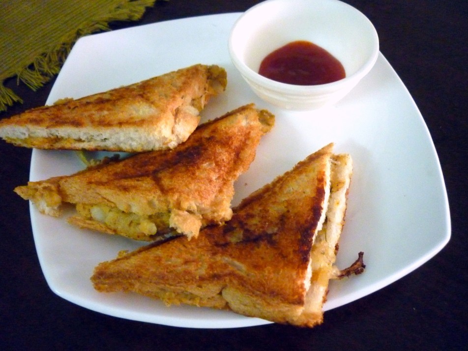 Aloo Sandwich Grilled Aloo Sandwich How to Make Indian Stuffed