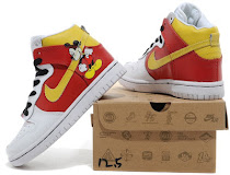 Mickey mouse Nike Dunks